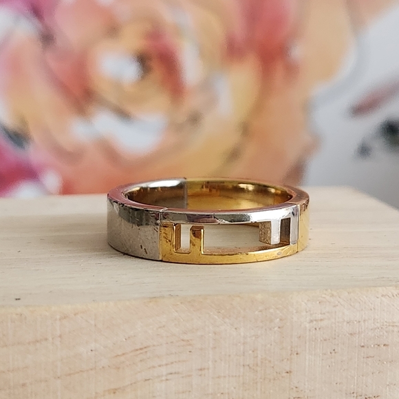 FENDI Gold Silver Tone Ring size 10 - Picture 6 of 6